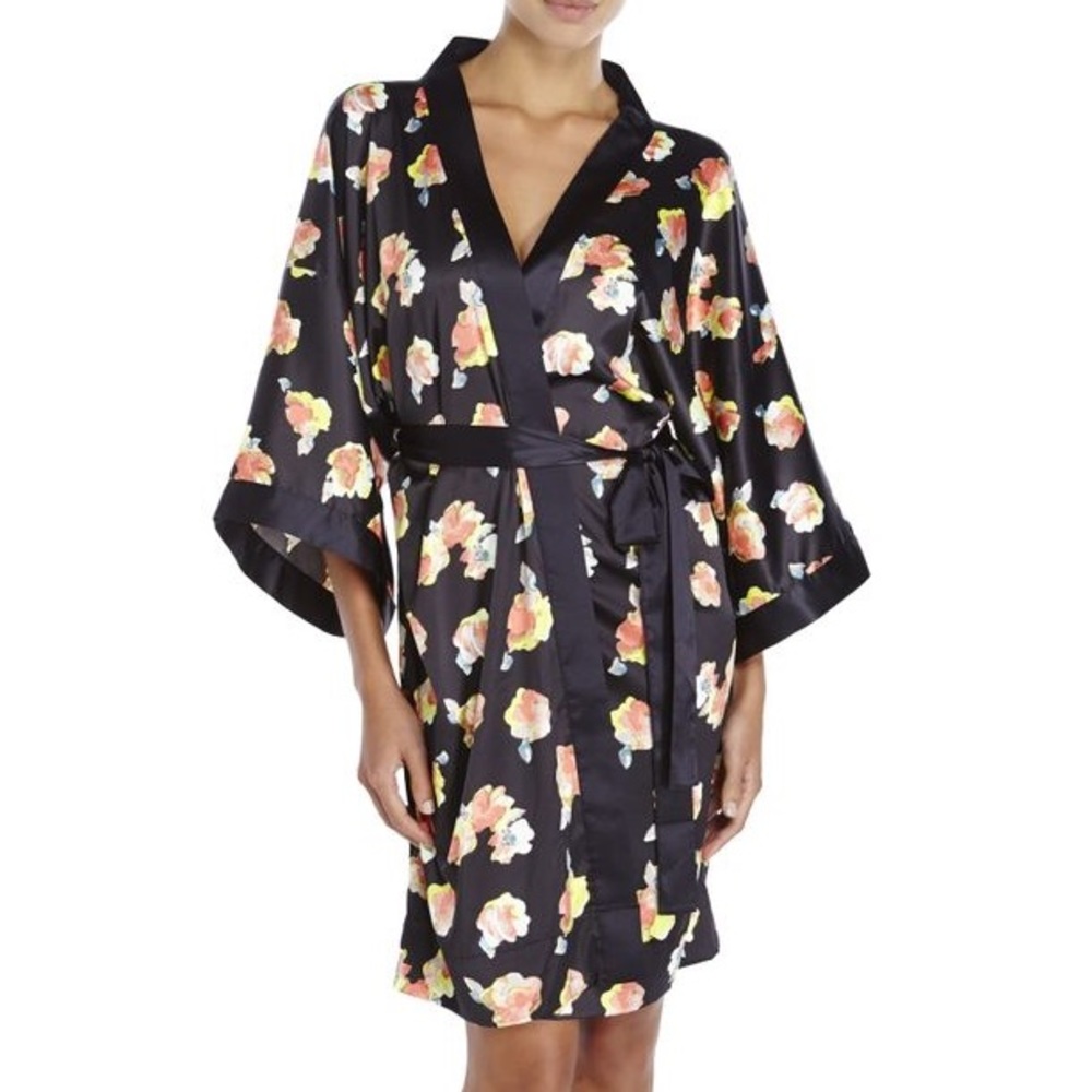 NWT Heidi Klum Satin Floral “Eau de Rose” Robe
